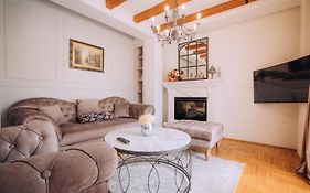Pupin Luxury Apartment